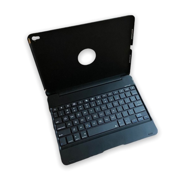 iPad keyboard folio - Picture 1 of 5